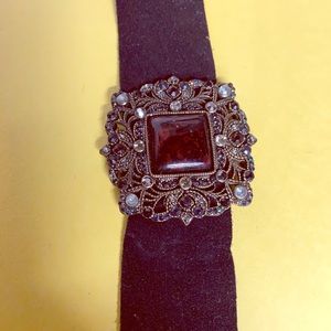 Unique and vintage choker necklace